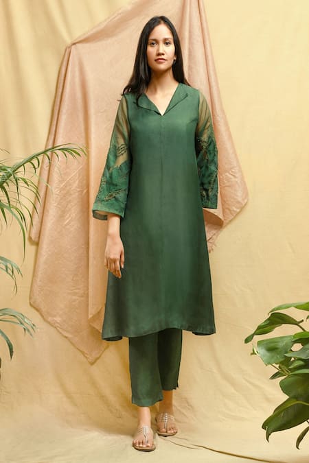 Buy_Chambray & CO._Green Organza, Silk, Velvet Embroidery Collared Straight Kurta And Pant Set _Online_at_Aza_Fashions