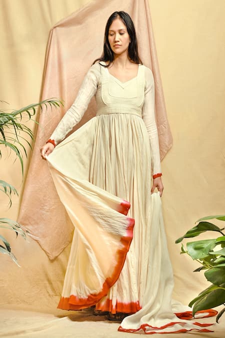 Buy_Chambray & Co._Ivory Cotton, Chanderi V-neck Quilted Anarkali With Dupatta _Online_at_Aza_Fashions