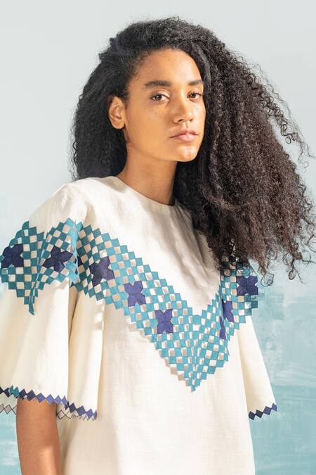 Ikai By Ragini Ahuja_Ivory Cotton, Silk, Chanderi Round Neck Nile Cape Style Top_Online_at_Aza_Fashions