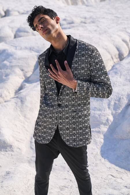 Dash and Dot_Black Cotton, Polyester Shawl Collar Woven Blazer _Online_at_Aza_Fashions