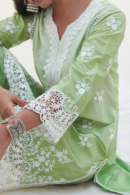 Buy_Mulmul_Green 100% Pure Mulmul Embroidered Chapoli Ombre Kurta Pant Set _Online_at_Aza_Fashions
