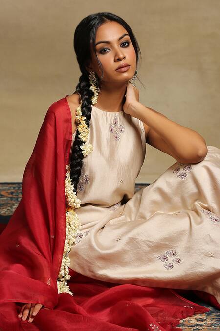 Weaver Story_Beige Dupatta Organza, Handwoven Pure Chanderi, Kurta Lining Cotton Set _Online_at_Aza_Fashions