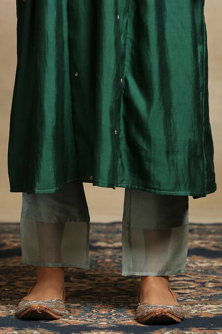 Weaver Story_Green Handwoven Pure Chanderi Zari Round Embroidered Kurta And Pant Set _at_Aza_Fashions