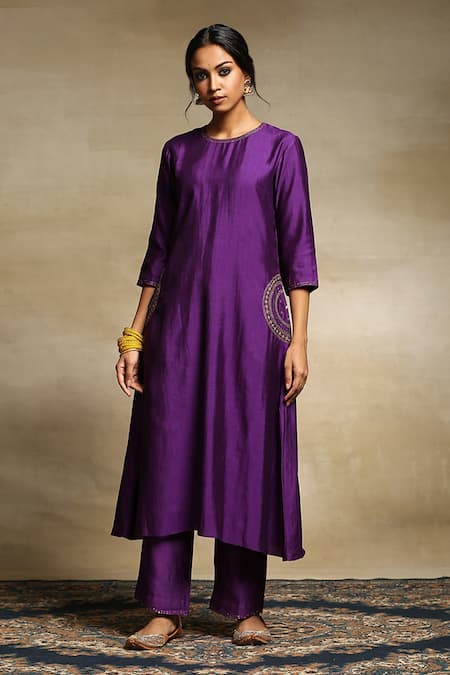 Weaver Story_Purple Dupatta Organza, Handwoven Pure Chanderi, Kurta Embroidered Pockets Set _Online_at_Aza_Fashions