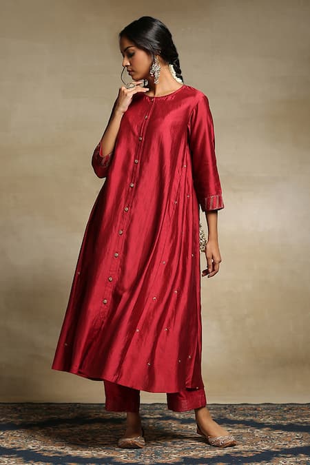 Weaver Story_Red Dupatta Organza, Handwoven Pure Chanderi, Kurta Lining Embroidered Set _Online_at_Aza_Fashions