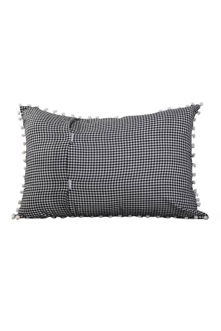 My Gift Booth_Black Cotton Gingham Pattern Pillow Cover - Set Of 2_Online_at_Aza_Fashions