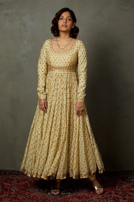 RI.Ritu Kumar Beige Cotton, Silk, Viscose Embroidery Round Neck Zardozi Anarkali Set Online at Aza Fashions RI.Ritu Kumar_Beige Cotton, Silk, Viscose Embroidery Round Neck Zardozi Anarkali Set _Online_at_Aza_Fashions