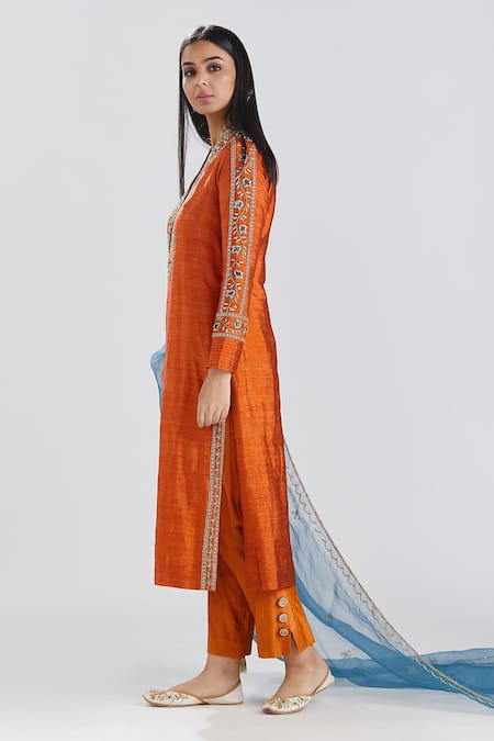 Shop_Megha Bansal_Orange Raw And Organza Thread & Sequin Band Gerua Rabiya Kurta Set_Online_at_Aza_Fashions