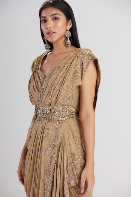 Megha Bansal_Brown Tulle, Chiffon Fiha Flower Pattern V Neck Bhura Shazmah Draped Saree Gown _at_Aza_Fashions