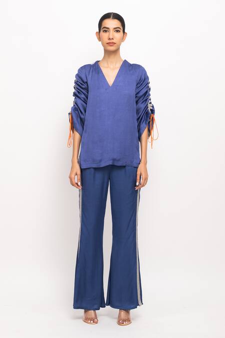 Neora By Nehal Chopra_Blue V-neck Ruched Sleeve Kaftan Bell-bottom Set _Online_at_Aza_Fashions