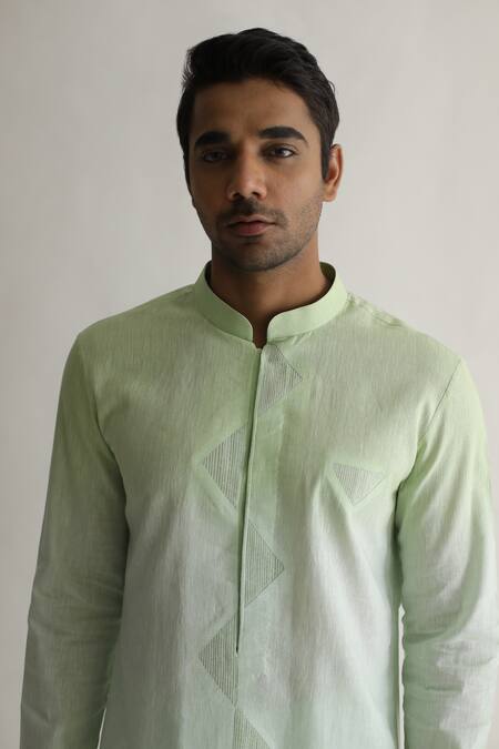 Buy_Kaha_Green Linen Triangle Pintuck Cutout Linneag Detail Kurta_Online_at_Aza_Fashions