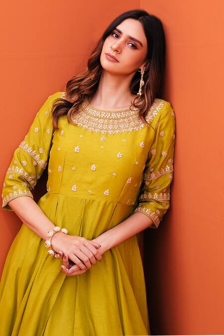 Kesar Studio_Green Silk Embroidery, Gota Patti Round Asymmetric Hem Kurta And Flared Skirt Set_Online_at_Aza_Fashions