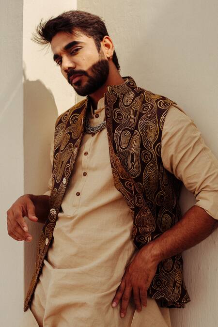 Buy Ankita Shahabadi Brown Silk Abstract Print Bundi And Kurta Set Online at Aza Fashions Buy_Ankita Shahabadi_Brown Silk Abstract Print Bundi And Kurta Set _Online_at_Aza_Fashions