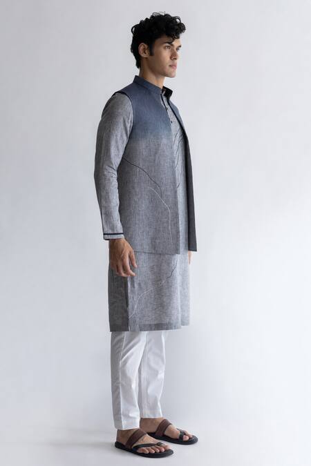 Buy_Kaha_Gray Linen Embroidery Thread Kurta Set