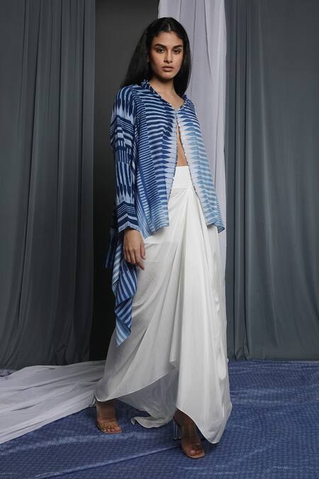 Krishna Mehta_Blue Chanderi Shawl Neck Geometrical Pattern Shaded Jacket_Online_at_Aza_Fashions