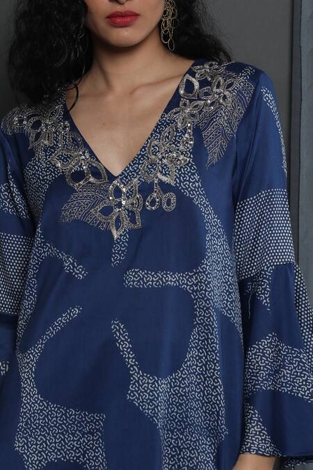 Krishna Mehta_Blue Chanderi Printed Floral V Neck Tunic _Online_at_Aza_Fashions