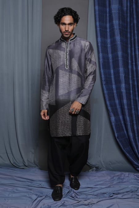 Krishna Mehta_Black Tussar Printed Geometric Ombre Kurta _Online_at_Aza_Fashions