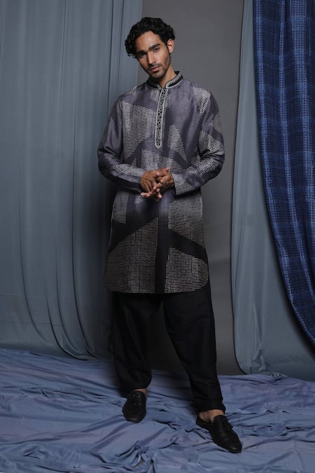 Shop_Krishna Mehta_Black Tussar Printed Geometric Ombre Kurta _Online_at_Aza_Fashions