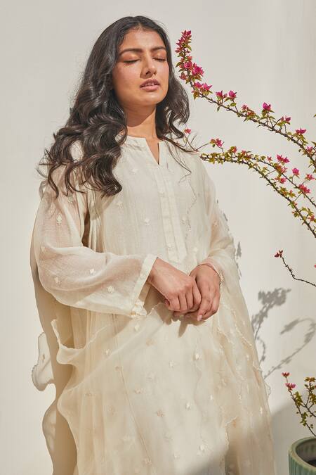 Chandbari_Ivory Chanderi Embroidered Dori Work Notched Round Neck Kurta Palazzo Set_Online_at_Aza_Fashions