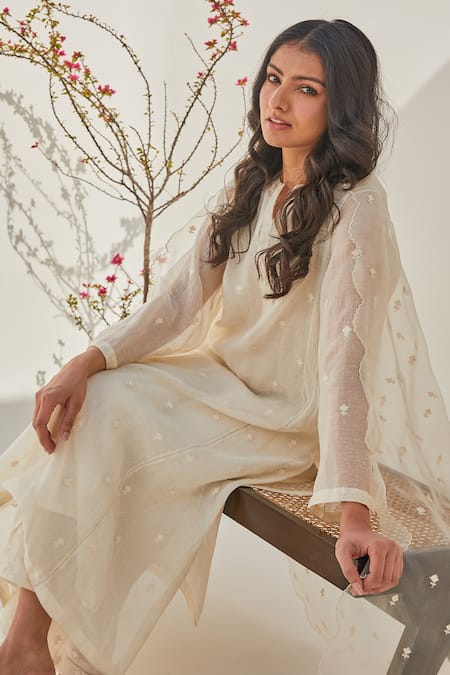 Shop_Chandbari_Ivory Chanderi Embroidered Dori Work Notched Round Neck Kurta Palazzo Set_Online_at_Aza_Fashions