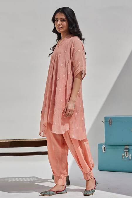 Chandbari_Peach Chanderi Embroidery V-neck Kaftan And Tapered Pant Set_Online_at_Aza_Fashions