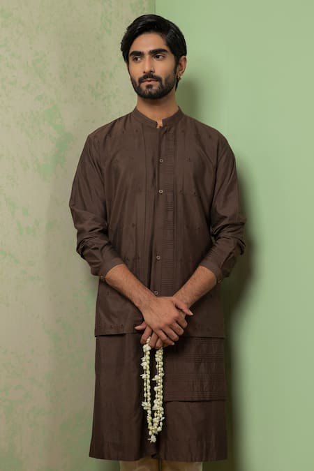 Ankita Shahabadi_Brown Silk Thread Kuber Layered Pleated Kurta _Online_at_Aza_Fashions