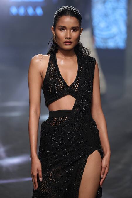 Ritika Mirchandani Black Net Embroidery Dina Pre-constructed Resham Saree With Blouse Online at Aza Fashions Ritika Mirchandani_Black Net Embroidery Dina Pre-constructed Resham Saree With Blouse _Online_at_Aza_Fashions