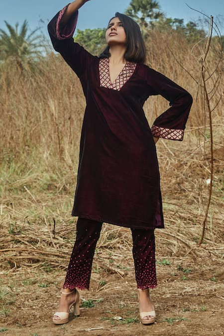 Monk & Mei By Sonia Anand Wine Velvet Embroidery V-neck Straight Kurta And Pant Set Online at Aza Fashions Monk & Mei By Sonia Anand_Wine Velvet Embroidery V-neck Straight Kurta And Pant Set _Online_at_Aza_Fashions