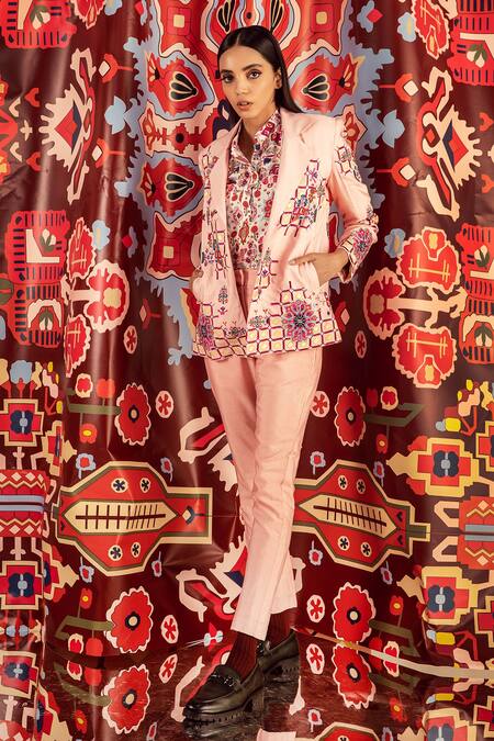 Buy_Betrue_Pink Handloom Cotton, Silk Embroidery Blazer _Online_at_Aza_Fashions