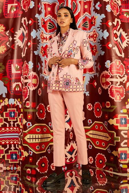 Betrue_Pink Handloom Cotton, Silk Solid Narrow Pant _Online_at_Aza_Fashions