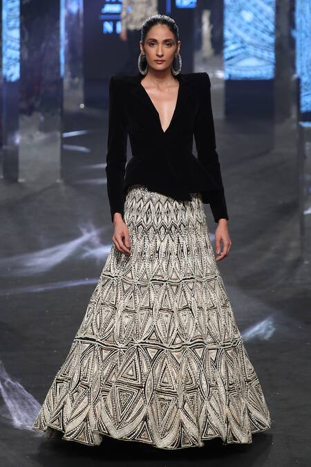 Buy Ritika Mirchandani Beige Net Embroidery Bead Elif Resham Geometric Lehenga And Blazer Set Online at Aza Fashions Buy_Ritika Mirchandani_Beige Net Embroidery Bead Elif Resham Geometric Lehenga And Blazer Set _Online_at_Aza_Fashions