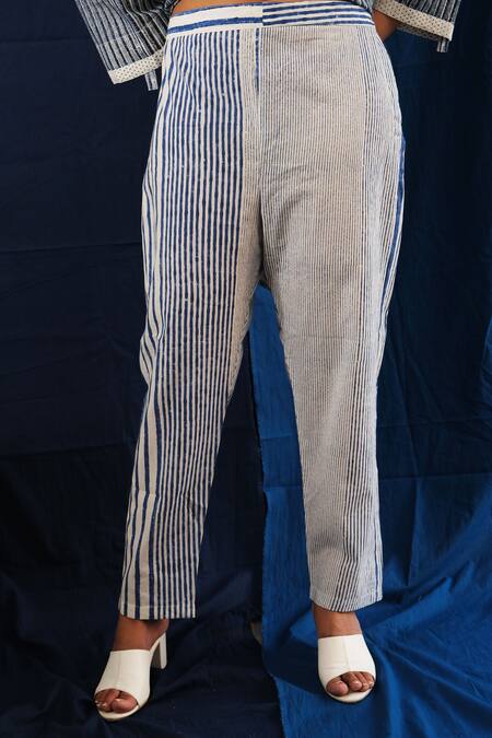 Banana Labs_White Cotton Round Neck Grade Flab Printed Kurta Pant Set _at_Aza_Fashions