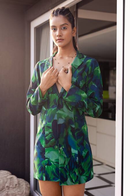 Buy Pocket Stories Green Crepe Collared Abstract Print Blazer Dress Online at Aza Fashions Buy_Pocket Stories_Green Crepe Collared Abstract Print Blazer Dress _Online_at_Aza_Fashions