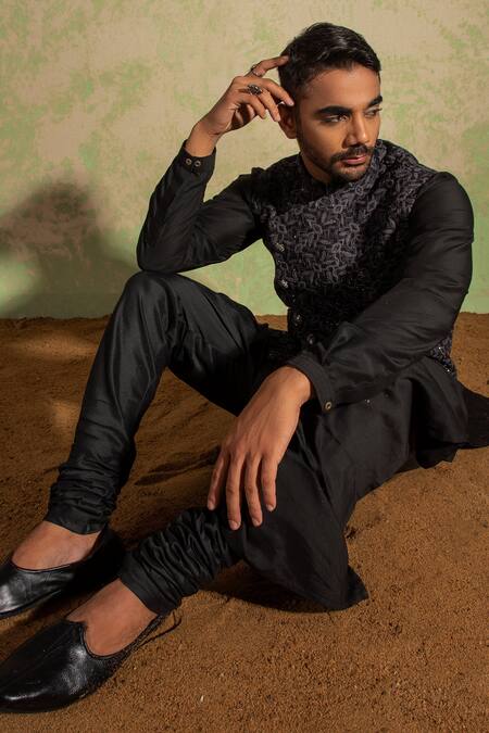 Buy Ankita Shahabadi Black Bemberg Glass Beads, Zardozi And Dori Kares Embroidered Bundi Kurta Set Online at Aza Fashions Buy_Ankita Shahabadi_Black Bemberg Glass Beads, Zardozi And Dori Kares Embroidered Bundi Kurta Set _Online_at_Aza_Fashions