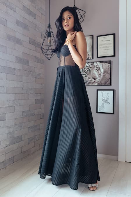 Buy Pocket Stories Black Net Sweetheart Neck Side Slit Corset Gown Online at Aza Fashions Buy_Pocket Stories_Black Net Sweetheart Neck Side Slit Corset Gown _Online_at_Aza_Fashions