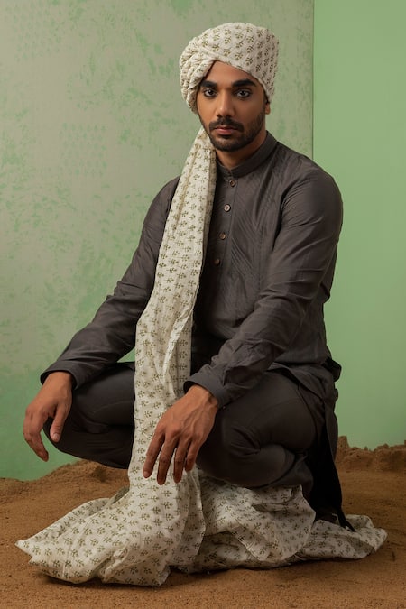 Buy Ankita Shahabadi Grey Silk Tushn Pleated Kurta Online at Aza Fashions Buy_Ankita Shahabadi_Grey Silk Tushn Pleated Kurta _Online_at_Aza_Fashions