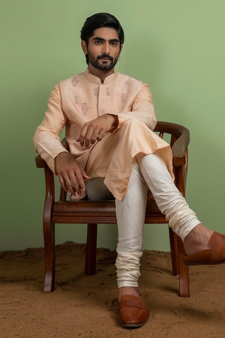 Buy_Ankita Shahabadi_Pink Raw Silk Thread Paksh Embroidered Bundi Kurta Set _Online_at_Aza_Fashions