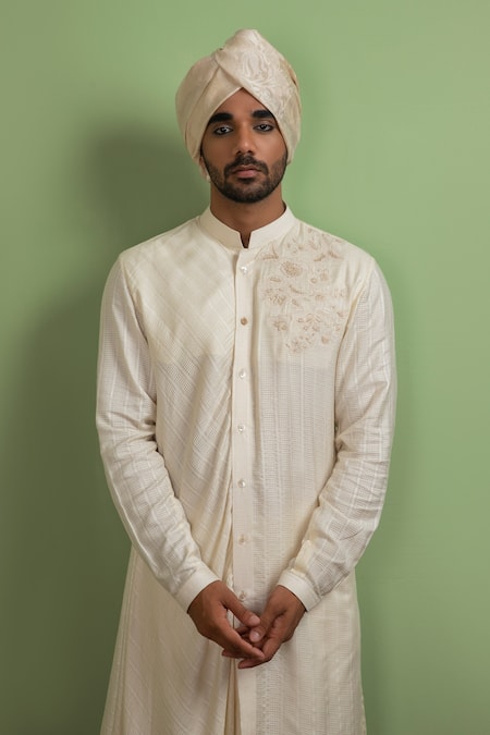 Ankita Shahabadi Off White Silk Jacquard Thread Idhaya Embroidered Draped Kurta Online at Aza Fashions Ankita Shahabadi_Off White Silk Jacquard Thread Idhaya Embroidered Draped Kurta _Online_at_Aza_Fashions