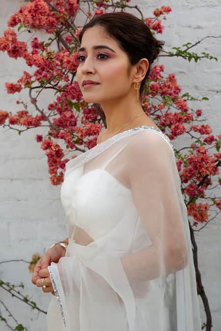Shop_Peeli Dori_Ivory Saree  Silk Organza Embroidered Floral V Neck Set _Online_at_Aza_Fashions
