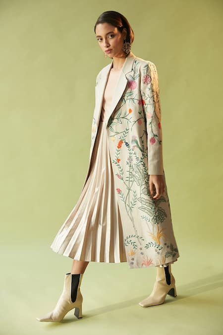 Betrue_Beige Linen Embroidery Retro Floral Trench Coat _Online_at_Aza_Fashions