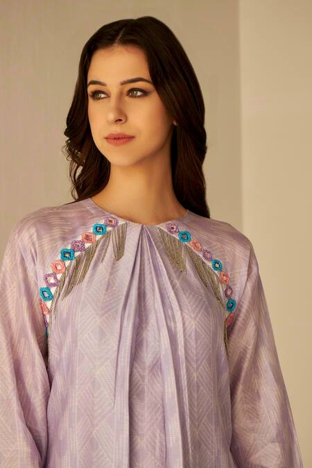 Betrue Purple Chanderi Cotton, Silk Chains Round Neck Shibori Pattern Top And Pant Set Online at Aza Fashions Betrue_Purple Chanderi Cotton, Silk Chains Round Neck Shibori Pattern Top And Pant Set _Online_at_Aza_Fashions