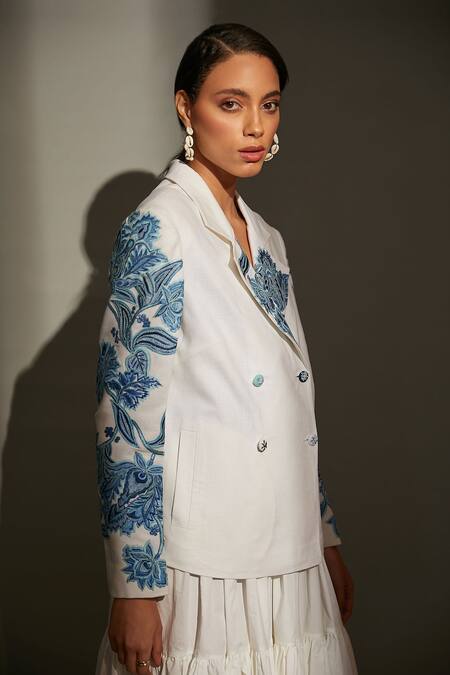 Buy_Betrue_White Linen Embroidery Collared Floral Jacket _Online_at_Aza_Fashions