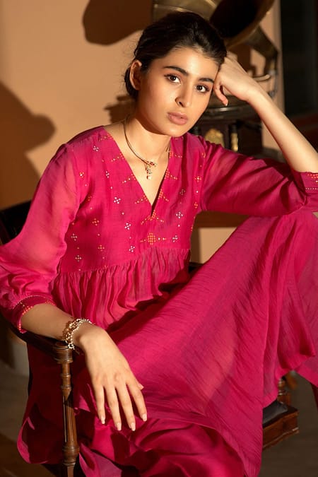 Buy Deep Thee Pink Chanderi Embroidery V-neck Gathered Kurta And Pant Set Online at Aza Fashions Buy_Deep Thee_Pink Chanderi Embroidery V-neck Gathered Kurta And Pant Set _Online_at_Aza_Fashions