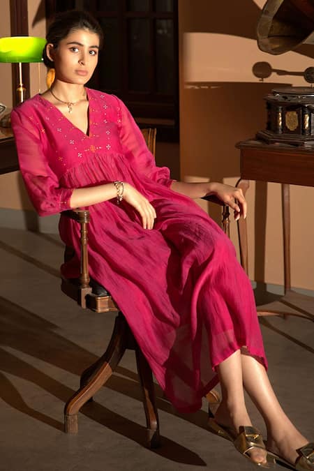 Shop Deep Thee Pink Chanderi Embroidery V-neck Gathered Kurta And Pant Set Online at Aza Fashions Shop_Deep Thee_Pink Chanderi Embroidery V-neck Gathered Kurta And Pant Set _Online_at_Aza_Fashions
