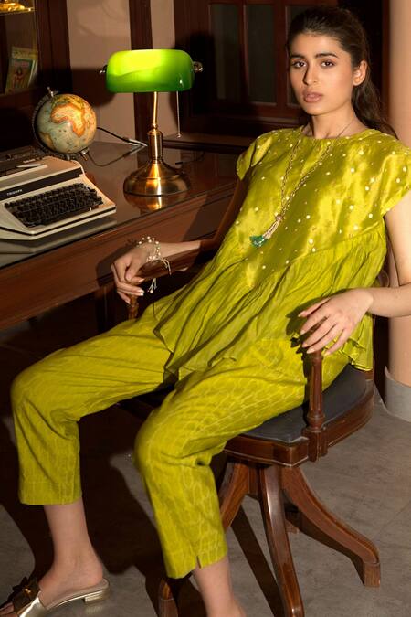 Deep Thee Green Chanderi Embroidery Round Neck Gathered Top And Pant Set Online at Aza Fashions Deep Thee_Green Chanderi Embroidery Round Neck Gathered Top And Pant Set _Online_at_Aza_Fashions