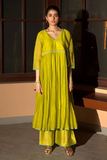 Buy Deep Thee Green Chanderi, Organza Embroidery V-neck Panelled Angrakha Anarkali Set Online at Aza Fashions Buy_Deep Thee_Green Chanderi, Organza Embroidery V-neck Panelled Angrakha Anarkali Set _Online_at_Aza_Fashions