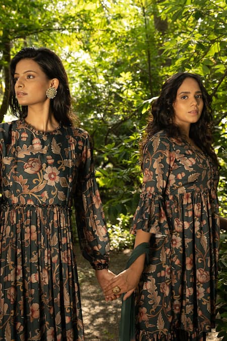 Buy_Amrin Khan_Green Modal Satin And Chiffon Print Kalamkari V Neck Floral Kurta Sharara Set _Online_at_Aza_Fashions