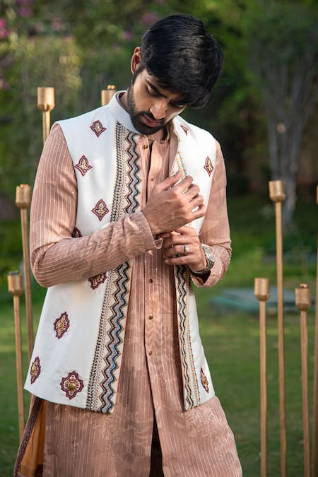 Buy_Soniya G_Ivory Silk, Handloom Cotton Embroidery Floral Printed Bundi And Kurta Set _Online_at_Aza_Fashions