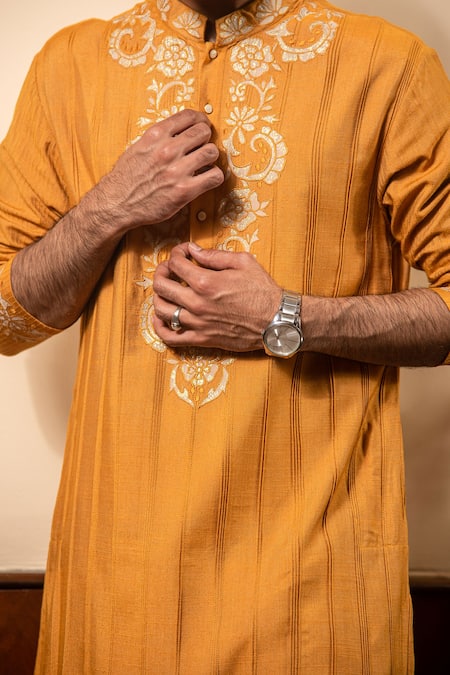 Buy Soniya G Yellow Cotton Embroidery Pure Kurta Set Online at Aza Fashions Buy_Soniya G_Yellow Cotton Embroidery Pure Kurta Set _Online_at_Aza_Fashions