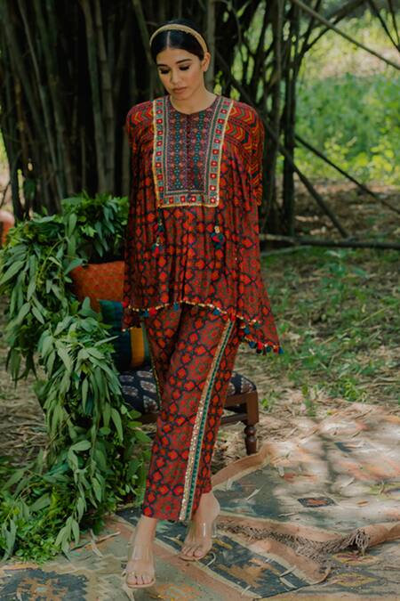 Shop_Pooja-Keyur_Brown Cotton Silk Embroidered Aari Round Floral Print Short Kaftan And Pant Set _Online_at_Aza_Fashions